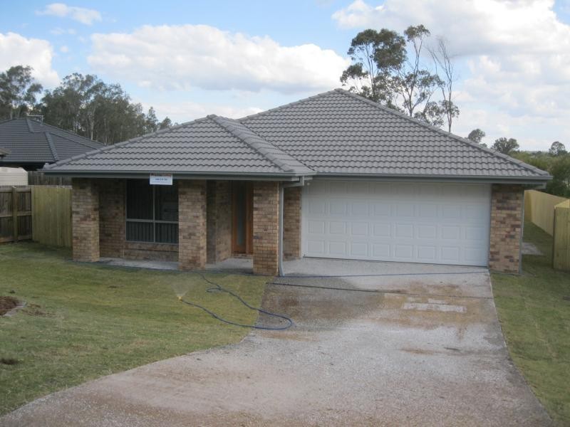 26 Henderson  St, Redbank QLD 4301