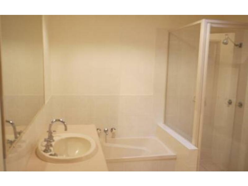 5/12 Collins  St, Brassall QLD 4305