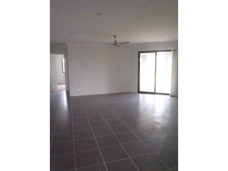 54 Schooner Ave, Bucasia QLD 4750