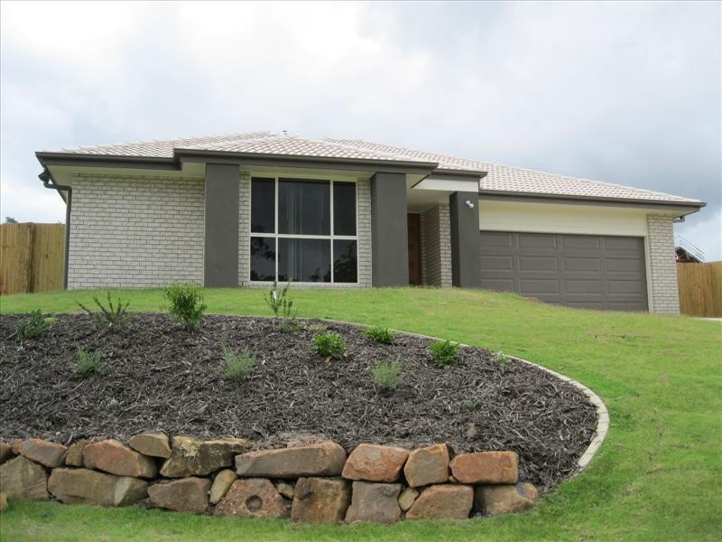 25 Atlantic  Dr, Brassall QLD 4305