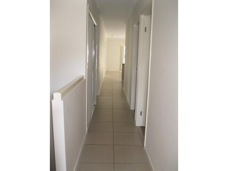 6 Driftwood Pl, Springfield Lakes QLD 4300