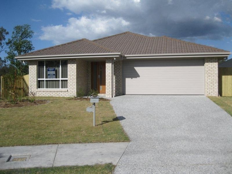 7 Nicole Ct, Redbank QLD 4301