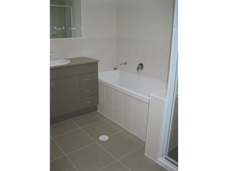 1 May  Cl, Redbank QLD 4301