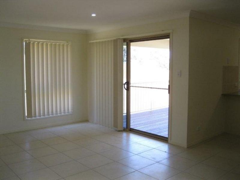 17 Neptune Cres, Brassall QLD 4305