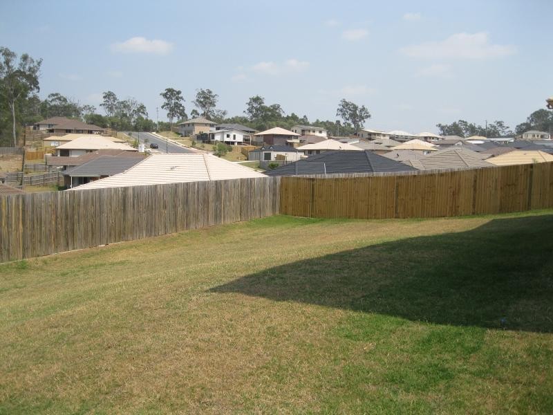 32  Barwell St, Brassall QLD 4305