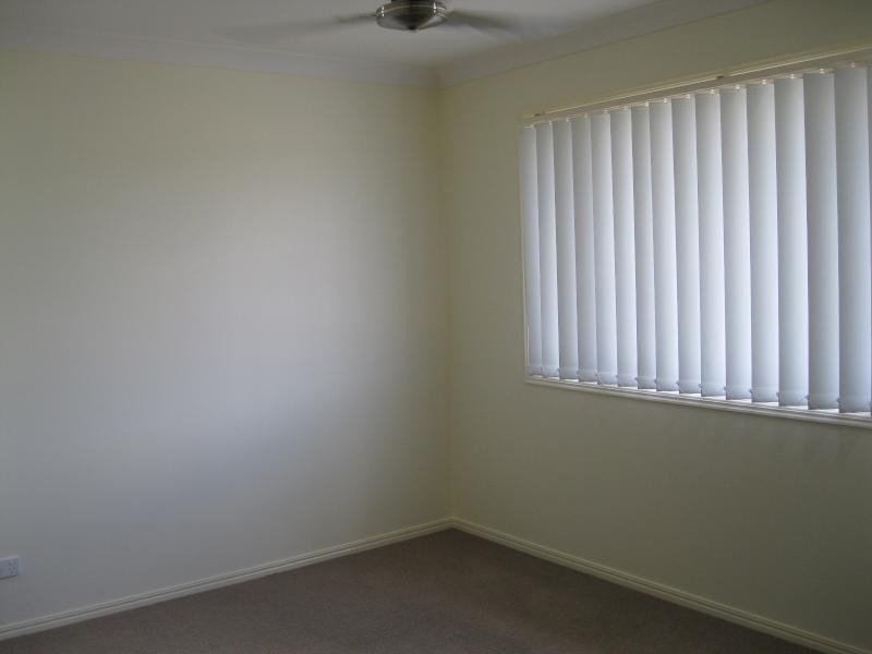 27 Barwell  St, Brassall QLD 4305
