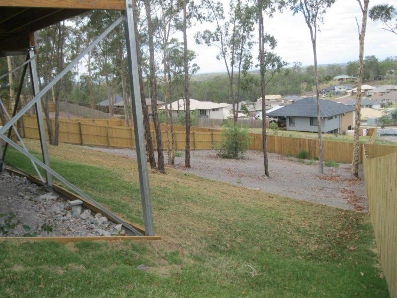 25 Friendship Pl, Brassall QLD 4305