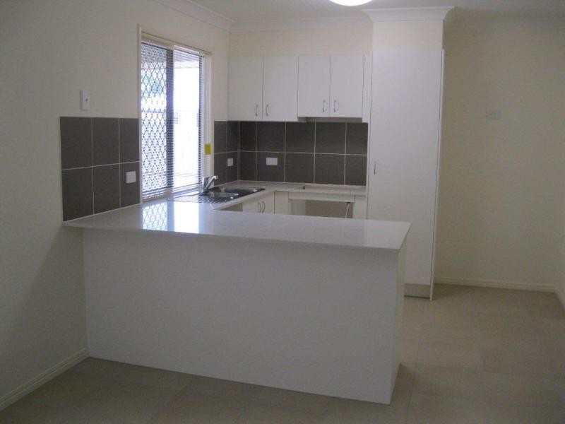 25 Barwell St, Brassall QLD 4305