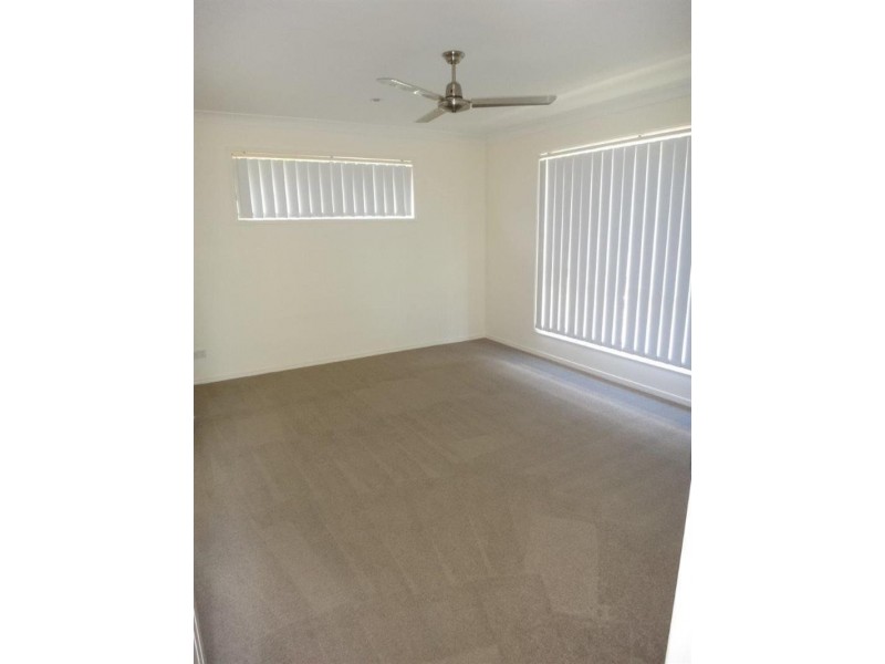 34 Henderson  St, Redbank QLD 4301