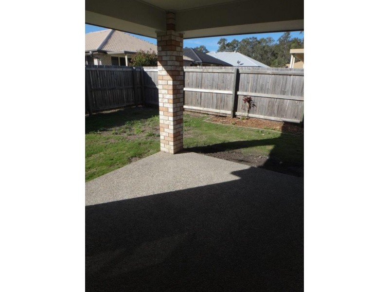 2/12 Chris St, Redbank QLD 4301