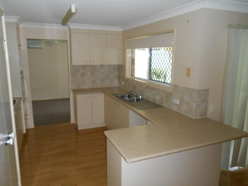 5 Acorn Cres, Flinders View QLD 4305