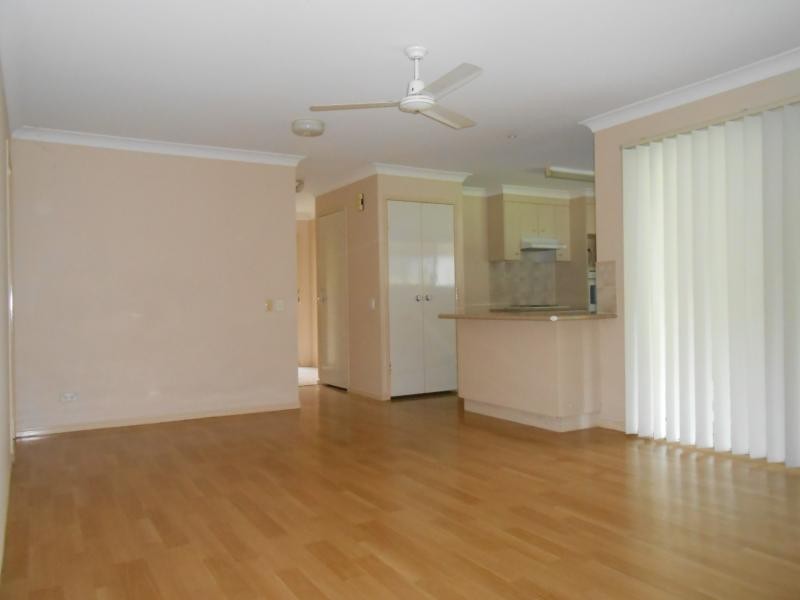 5 Acorn Cres, Flinders View QLD 4305