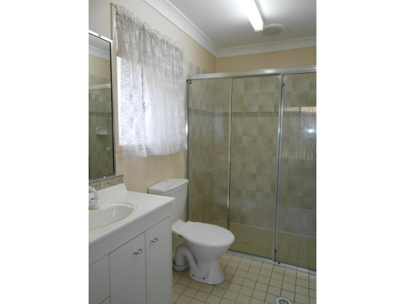 5 Acorn Cres, Flinders View QLD 4305