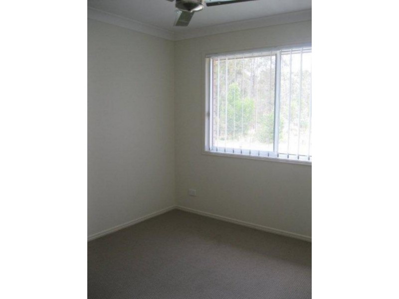 1/13 Chris St, Redbank QLD 4301