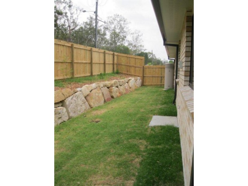 1 Chris  St, Redbank QLD 4301