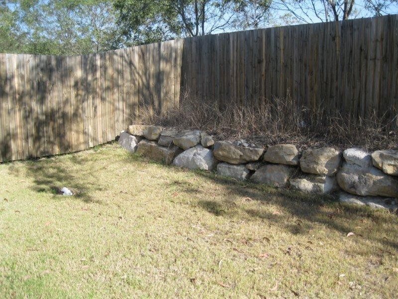 2/27 Belle  Ct, Redbank QLD 4301