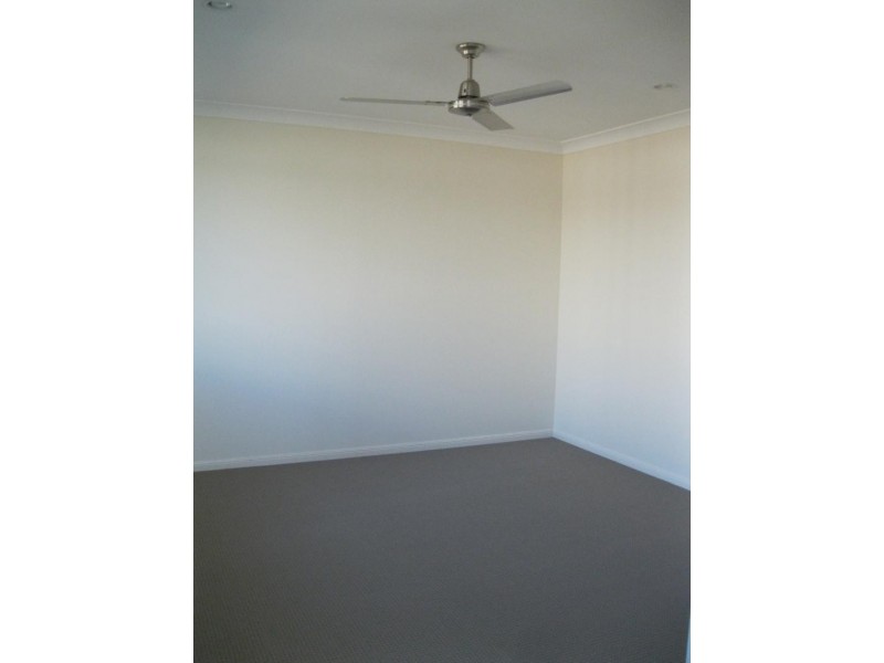 26 Galleon Cct, Bucasia QLD 4750