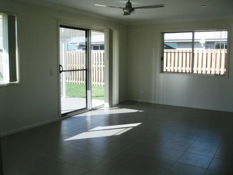 26 Galleon Cct, Bucasia QLD 4750