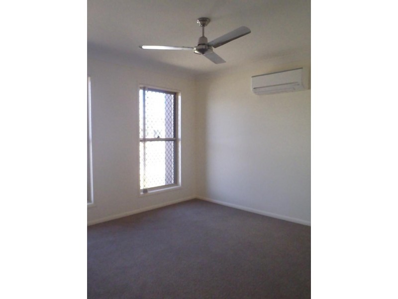 146 Whitehaven Dr, Blacks Beach QLD 4740