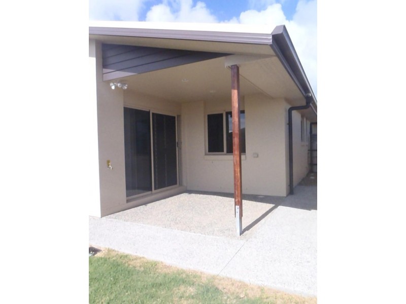 146 Whitehaven Dr, Blacks Beach QLD 4740