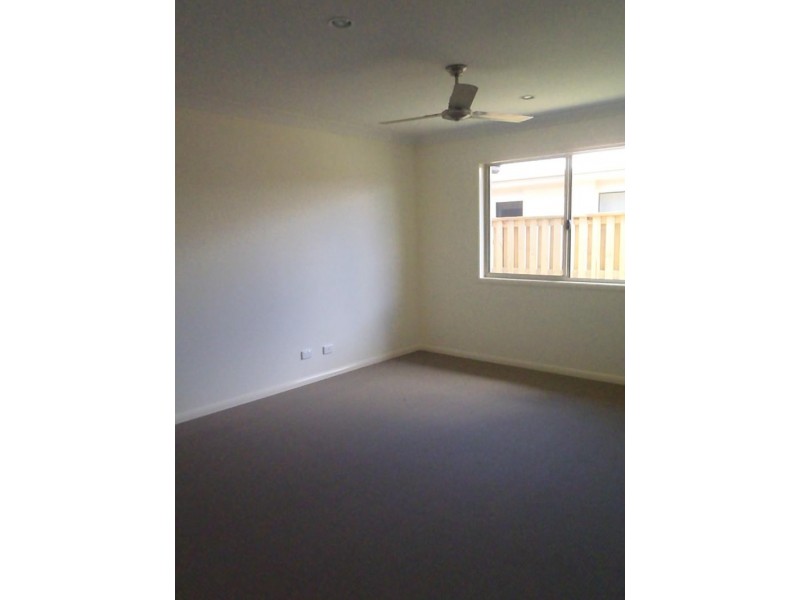 16 Cable Ct, Blacks Beach QLD 4740
