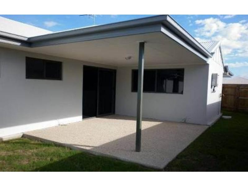 10 Schooner Ave, Shoal Point QLD 4750