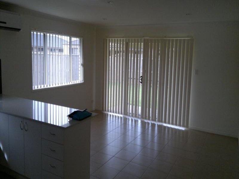 12 Tedar Cl, Bellmere QLD 4510