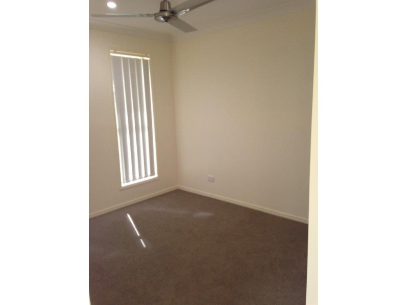 34 Moonlight Dr, Brassall QLD 4305