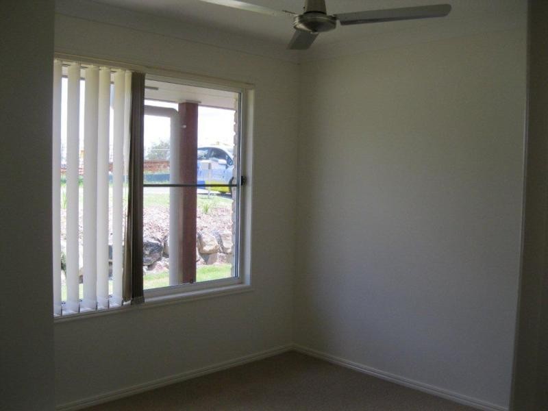 13 Sovereign  Cl, Brassall QLD 4305