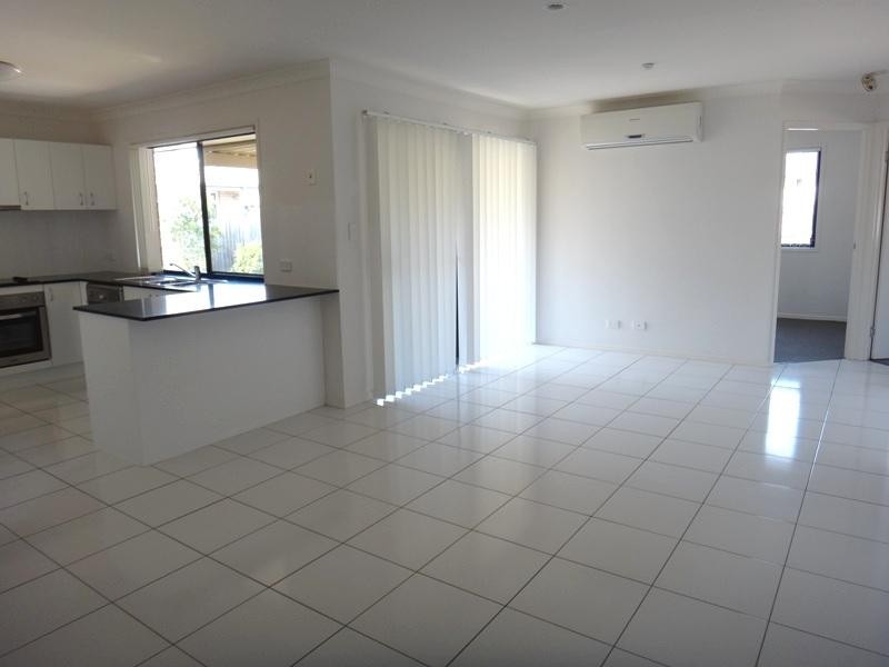 99 Westminster Cres, Raceview QLD 4305