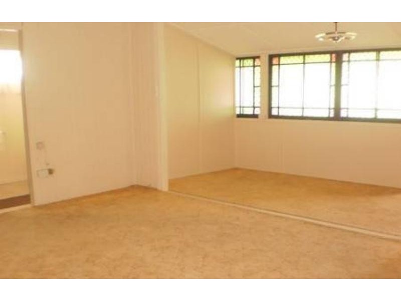 27 Martin  St, Woodend QLD 4305