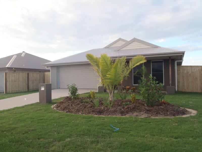 24 Galleon Cct, Bucasia QLD 4750