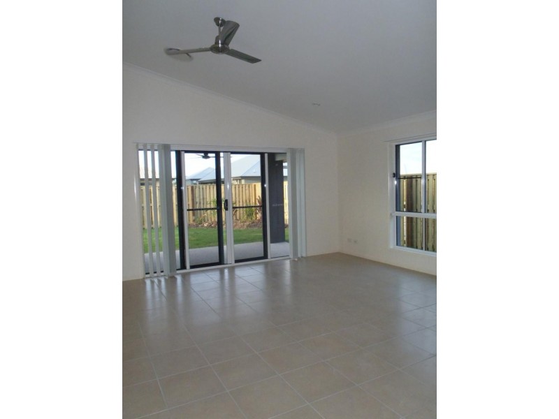 24 Galleon Cct, Bucasia QLD 4750