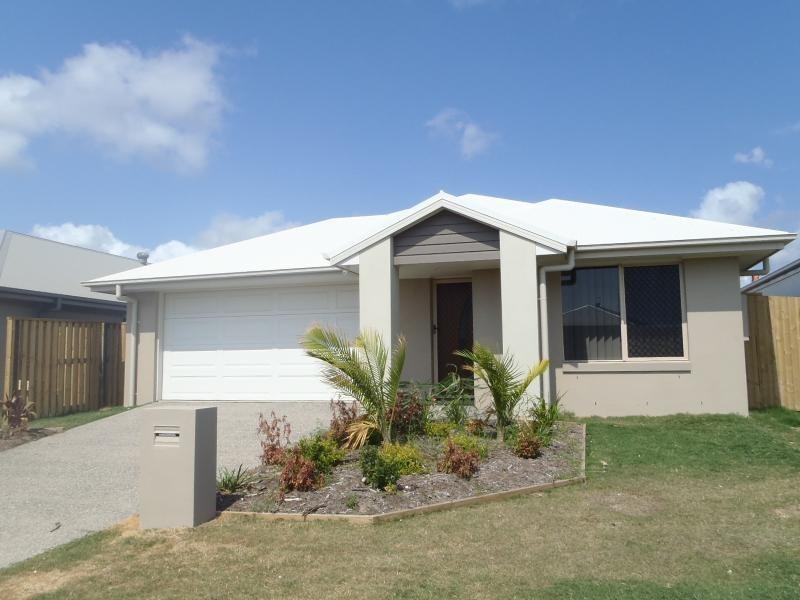 9 Cable Ct, Blacks Beach QLD 4740