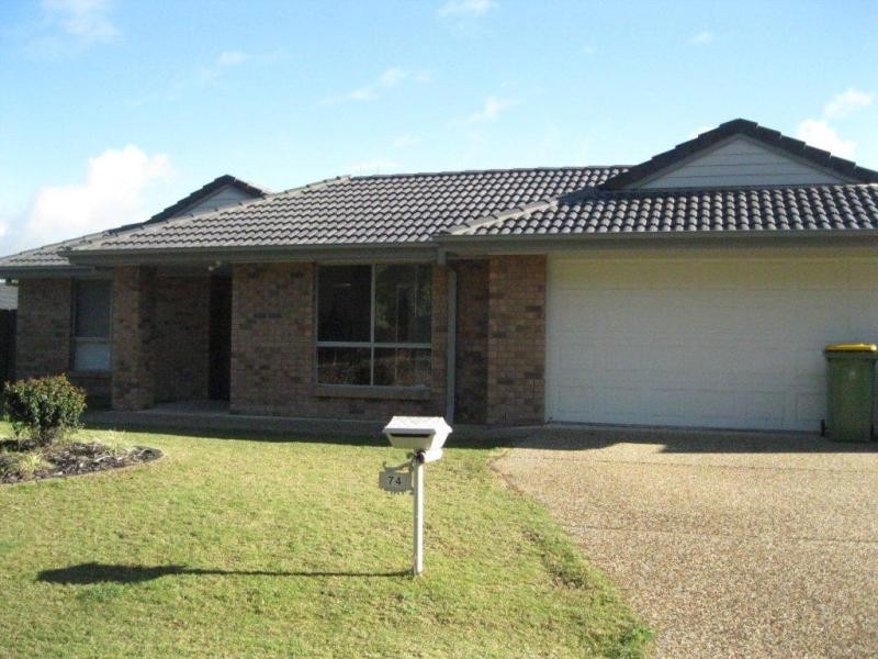 74 Henry St, Brassall QLD 4305