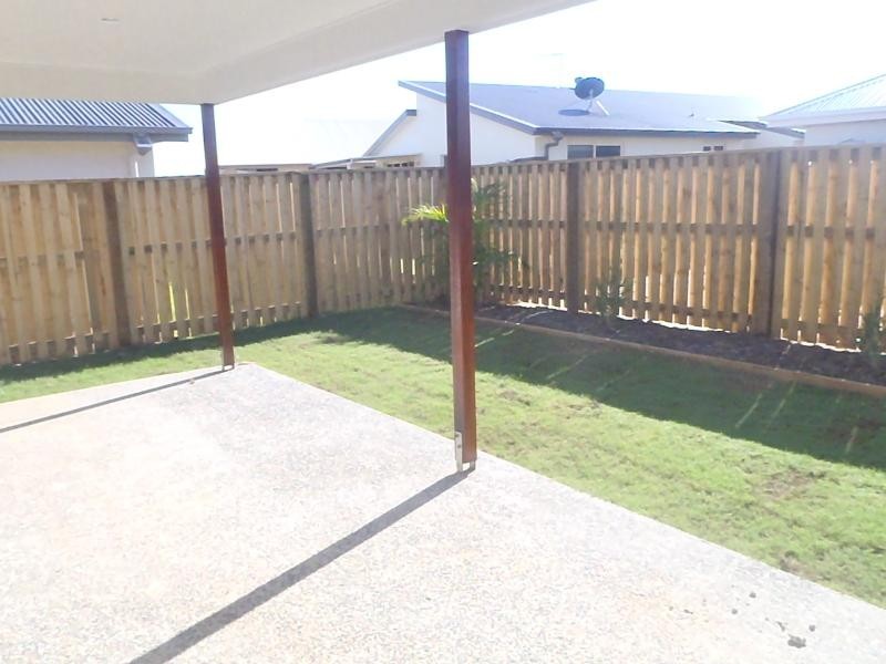 113 Scarborough  Cct, Blacks Beach QLD 4740