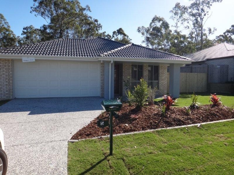 5 Chris  St, Redbank QLD 4301