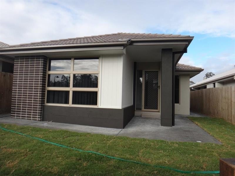 64 Sovereign  Dr, Deebing Heights QLD 4306