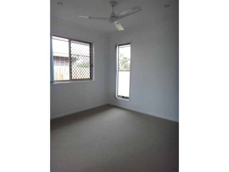 64 Sovereign  Dr, Deebing Heights QLD 4306