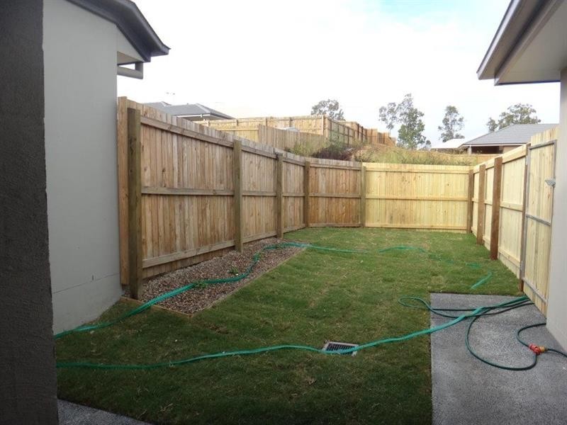 64 Sovereign  Dr, Deebing Heights QLD 4306