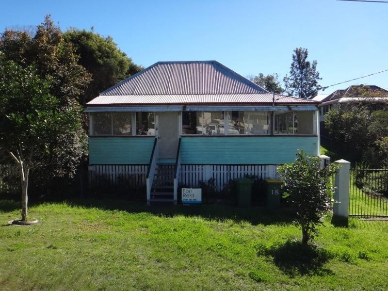 18  Ferguson St, Ipswich QLD 4305