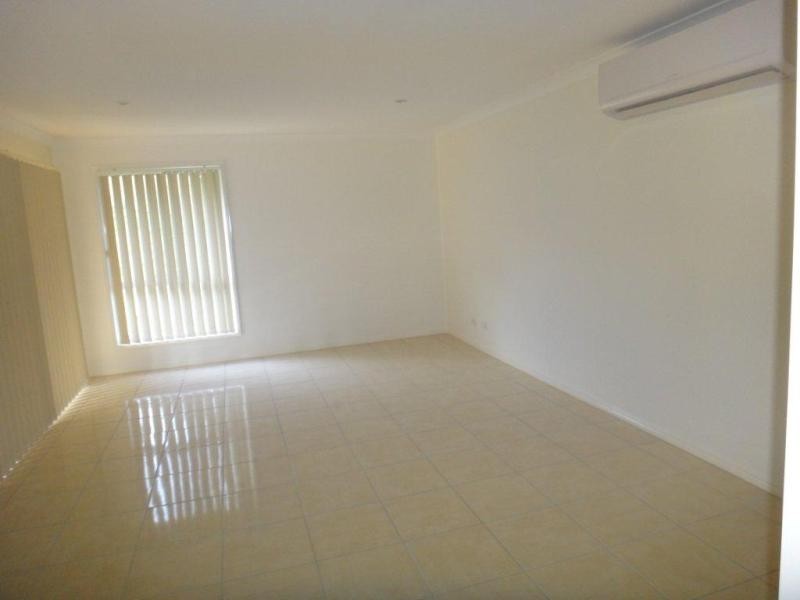 15 Neptune Cres, Brassall QLD 4305