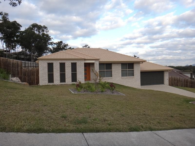 13 Friendship St, Brassall QLD 4305