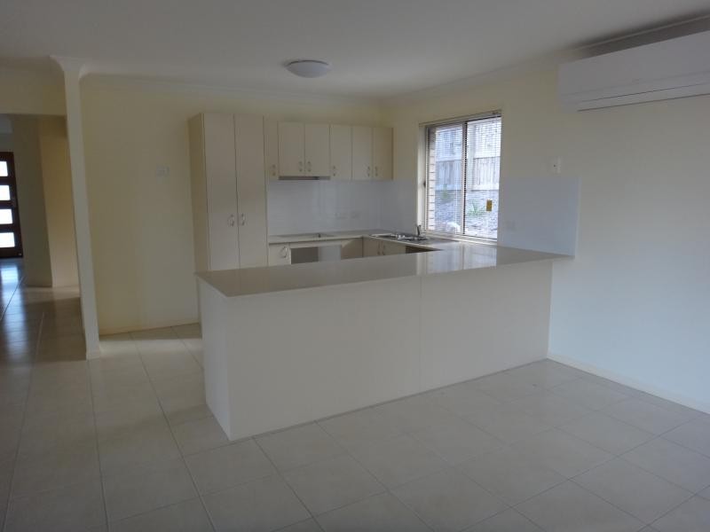 13 Friendship St, Brassall QLD 4305