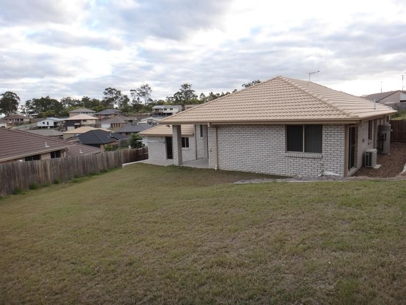 13 Friendship St, Brassall QLD 4305