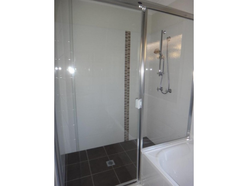 71 Park Edge Dr, Springfield Lakes QLD 4300