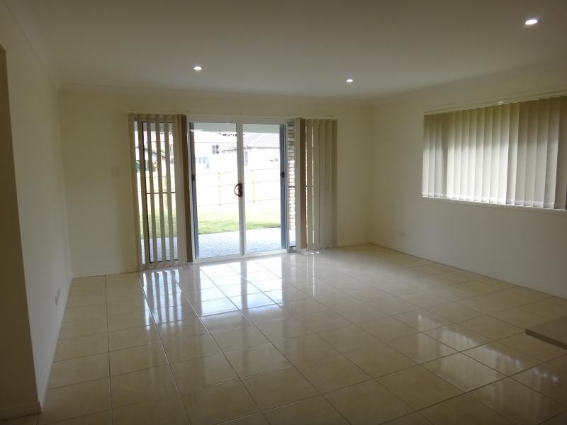 42 Barwell  St, Brassall QLD 4305