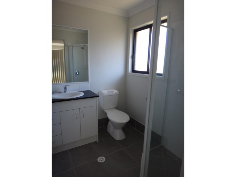 43 Aramac St, Brassall QLD 4305