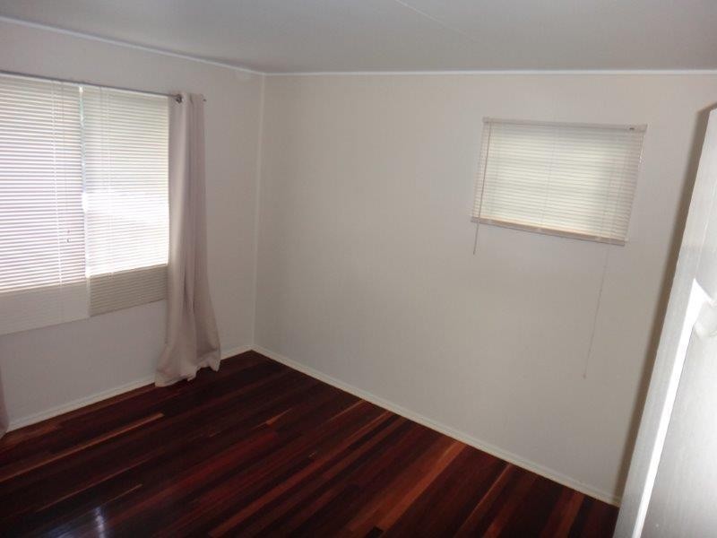 4 Farr St, East Ipswich QLD 4305