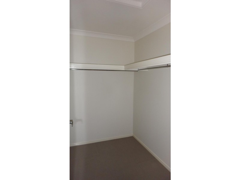 29 Atlantic  Dr, Brassall QLD 4305